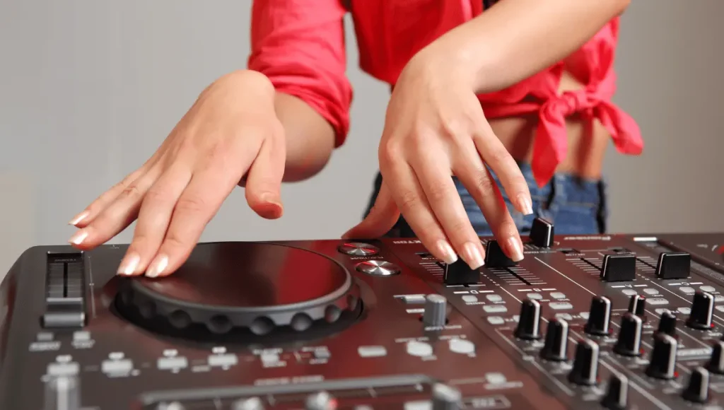 how to become a female dj