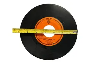 33 rpm record size