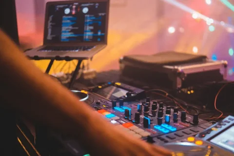 best dj laptop stand